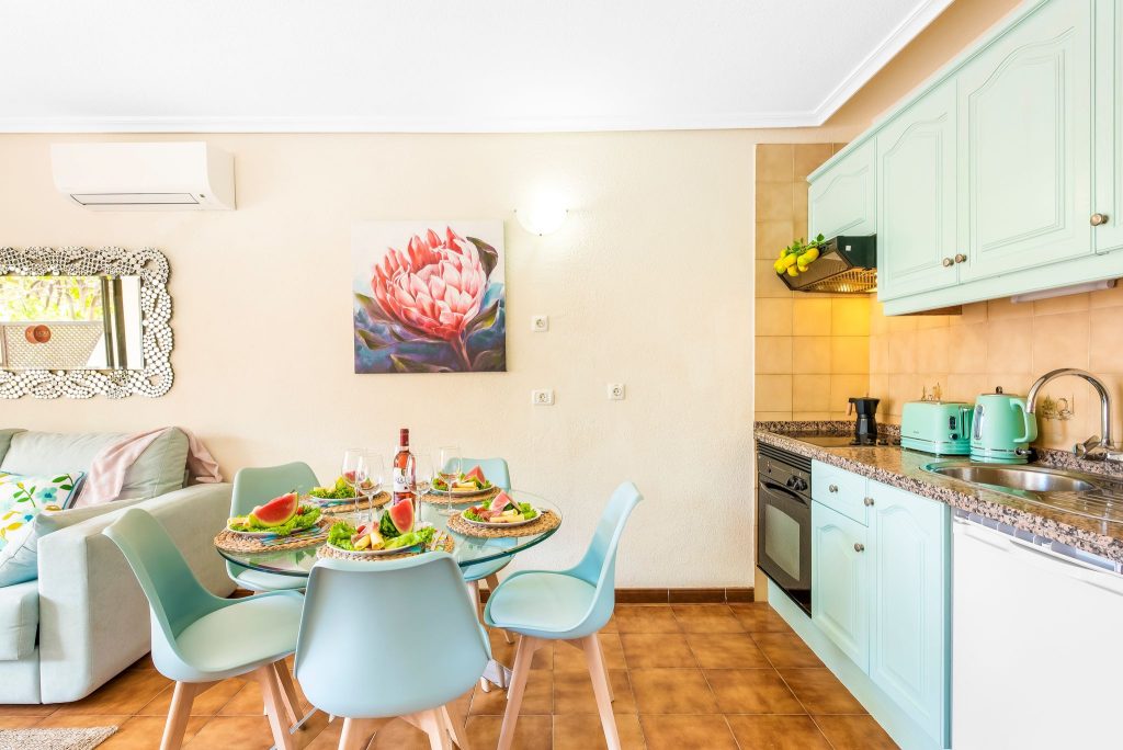 294824877_583765189944172_8108411091358442425_n