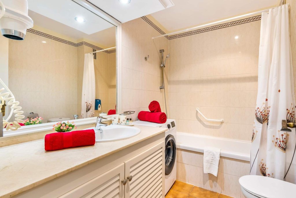 321898627_1322111221967884_7109080196460037324_n